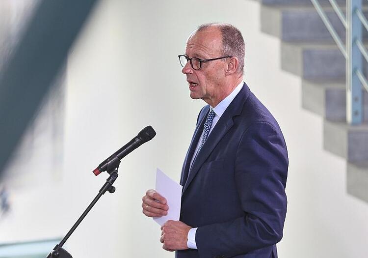 Polizei verhindert Anschlag auf Merz` Privatflugzeug