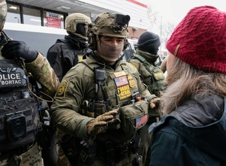 Tödlicher ICE-Einsatz in Minnesota: Drei Festnahmen nach Protestaktion in Kirche
