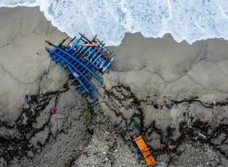 Prozess gegen italienische Beamte wegen Bootsunglück mit 94 toten Migranten begonnen