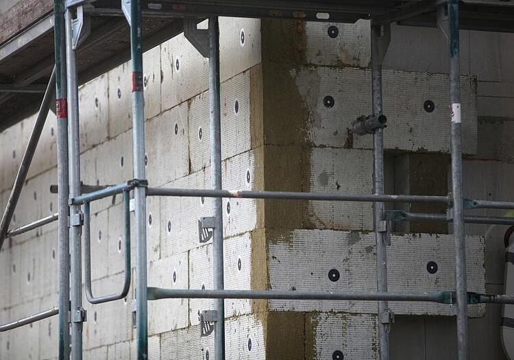 Energetische Sanierungsquote fällt auf neuen Tiefpunkt