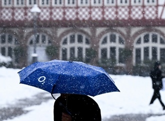 Wieder Schnee und überfrierender Regen: Behinderungen und Unfälle im Nordwesten