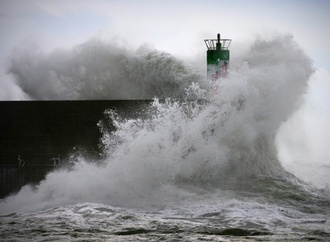 ''Außergewöhnlicher'' Starkregen: Tausende Menschen in Spanien evakuiert