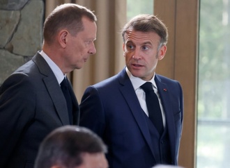 Kreise: Macrons Berater bemüht sich in Moskau um Gespräche mit Putin