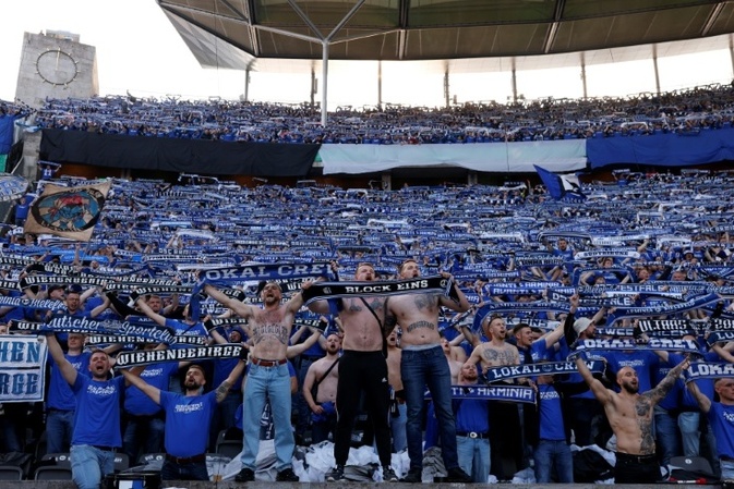 Stadionfieber messbar: Live-Fußball im Stadion treibt Puls besonders hoch