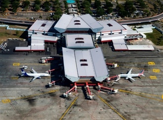 Kuba setzt Betankung von Flugzeugen für einen Monat aus