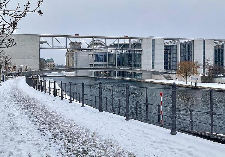 CDU und SPD in Berlin planen umfassende Reform des Winterdienstes
