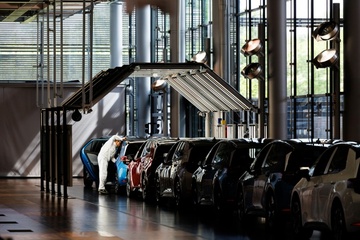 Autoindustrie warnt vor Arbeitsplatzverlust in Deutschland - und fordert Reformen