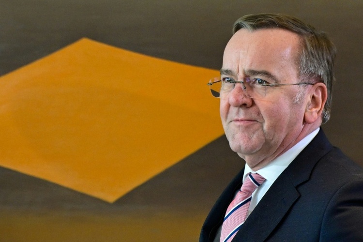 Pistorius hält Debatte um europäischen Atomschirm für 