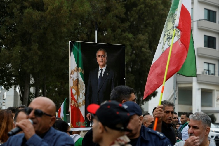 Schah-Sohn Pahlavi ruft die USA zu Militärschlag gegen den Iran auf