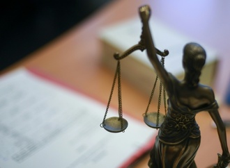 Lebenslange Haft für tödlichen Messerangriff bei Kulturfest in Bayern