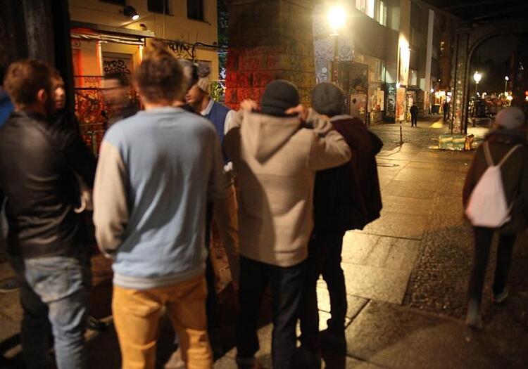 Bildungsministerin warnt vor Generation abgehängter junger Männer