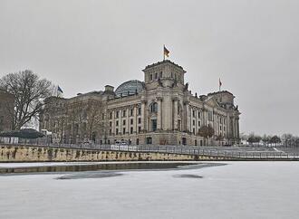 Gericht: Bundestag darf Abgeordnetenmitarbeitern Ausweis verweigern