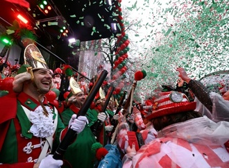 Weiberfastnacht in Köln: Frau gibt Hund Wodka zu trinken - Behörden schreiten ein