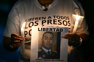 Trump-Regierung erteilt fünf Ölkonzernen Lizenzen für Venezuela