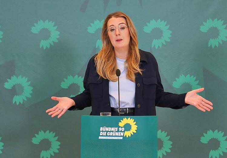 Grüne halten sich Klage gegen Bundeshaushalt offen