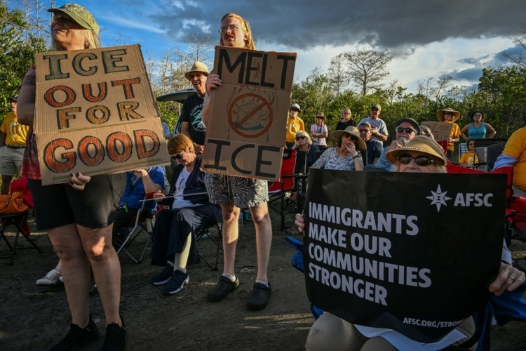 US-Regierung will 38 Milliarden Dollar für neue Abschiebegefängnisse ausgeben