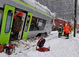Zug entgleist nach Lawine in der Schweiz: Fünf Verletzte