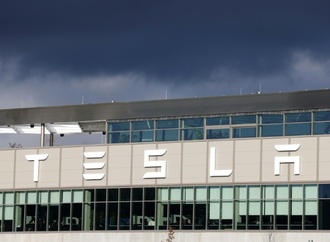 IG Metall stellt Strafanzeige gegen Tesla-Geschäftführer in Grünheide