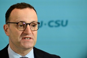 Spahn will Sozialversicherungen an Einnahmen und Lebensarbeitszeit koppeln