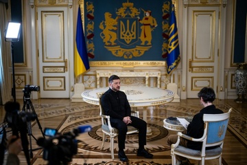 Selenskyj: Auch die USA verlangen von Ukraine Aufgabe des gesamten Donbass