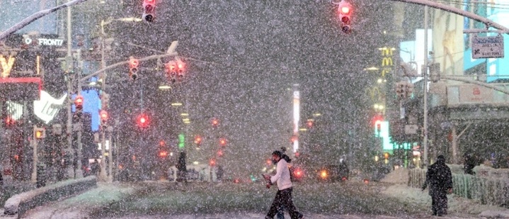 Heftiger Schneesturm trifft US-Ostküste - Fahrverbote in New York