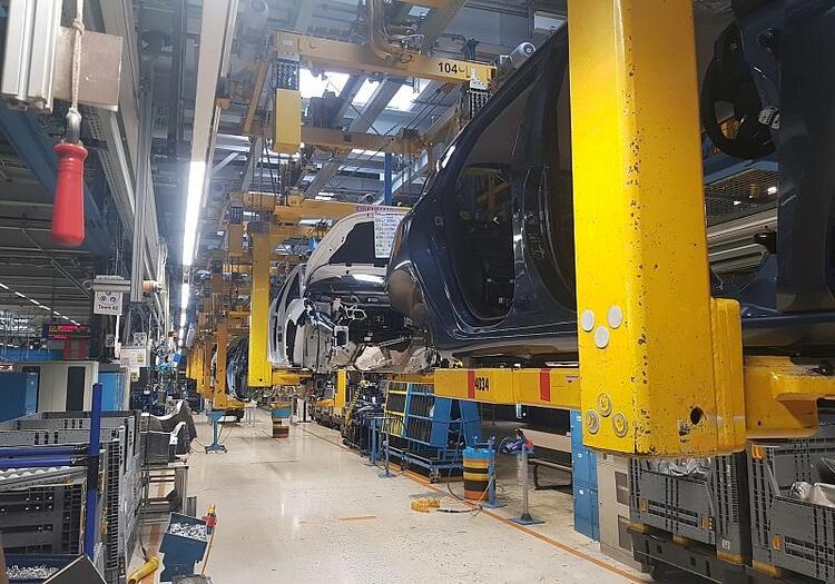 Stimmung in deutscher Wirtschaft etwas besser