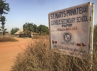 Geheimdienstkreise: Nigeria zahlte Islamisten Lösegeld für entführte Schüler