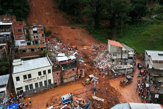 Mindestens 30 Tote und Dutzende Vermisste nach Überschwemmungen in Brasilien