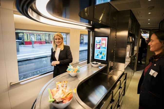 Deutsche Bahn stellt Sofortprogramm für saubere Züge und Bordbistros vor