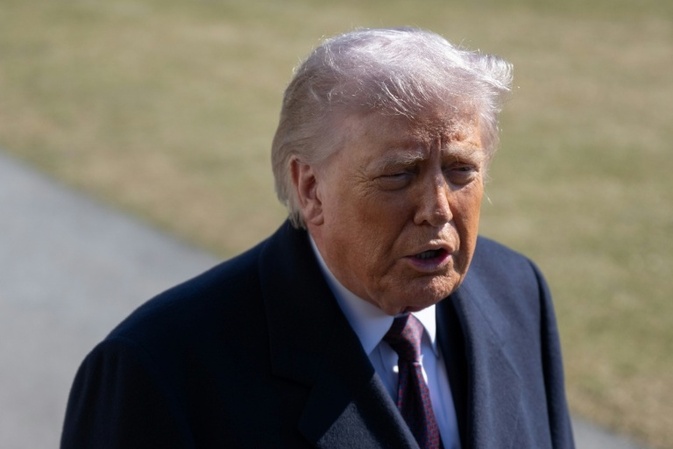 Trump äußert sich unzufrieden über Iran-Gespräche und lässt Militäreinsatz weiter offen