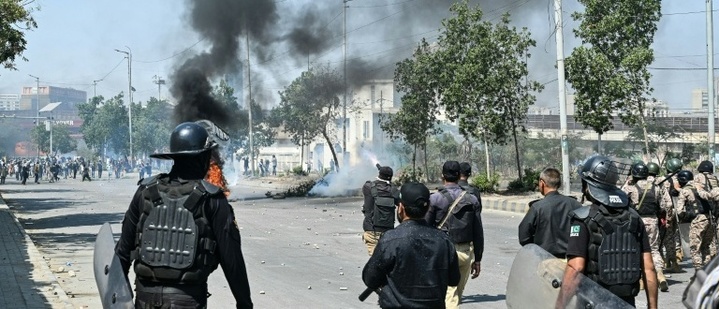 Nach Angriffen auf den Iran: Mindestens neun Tote bei Protesten vor US-Konsulat in Pakistan