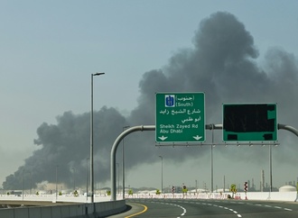 Explosionen und mehrere Tote bei iranischen Angriffen in der Golfregion