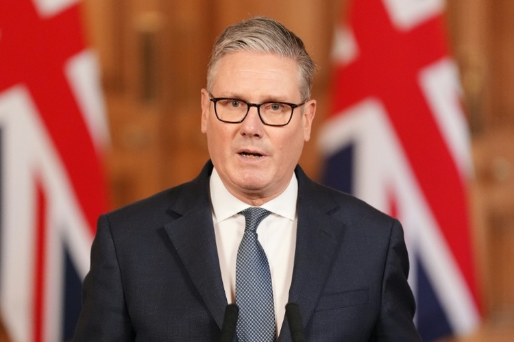 Großbritannien erlaubt USA Nutzung von Stützpunkten für 