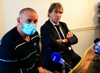 Kampfhund beißt Frau tot: Hundehalter in Frankreich vor Gericht