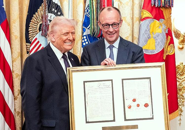 Trump bekommt von Merz Kopie von Handelsvertrag mit Preußen