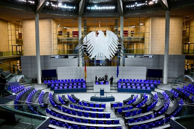 Längere Fristen und mehr Geld: Bundestag billigt Änderung der Krankenhausreform