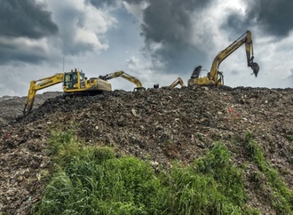 Mindestens fünf Tote bei Erdrutsch auf Indonesiens größter Müllkippe
