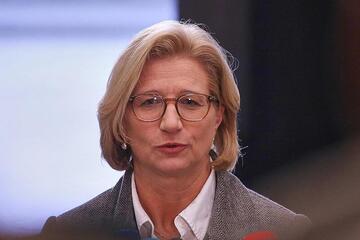 Rehlinger warnt vor Lockerung der Ölsanktionen gegen Russland