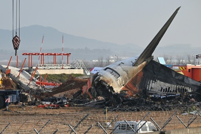 Schlimmstes Flugzeugunglück Südkoreas: Betonmauer aus Spargründen errichtet