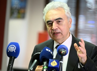 Mögliche Freigabe strategischer Ölreserven: IEA beruft Sondersitzung ein