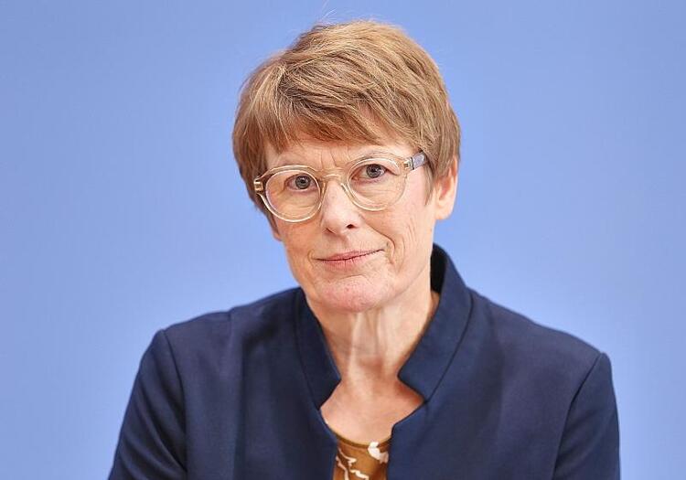 Grimm kritisiert geplante Tankstellen-Regel