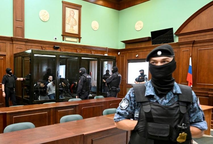 Lebenslange Haftstrafen wegen Anschlags auf Crocus City Hall bei Moskau