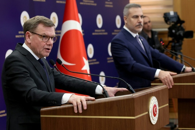 Wadephul in Ankara: Vom Iran darf keine Gefahr mehr für die Nachbarn ausgehen