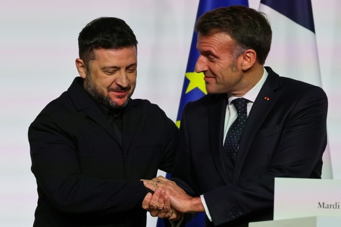 Gespräch über Ukraine-Krieg: Macron empfängt Selenskyj am Freitag in Paris