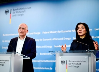 Reiche zu US-Russland-Sanktionen: ''Putins Kriegskassen nicht noch weiter füllen''