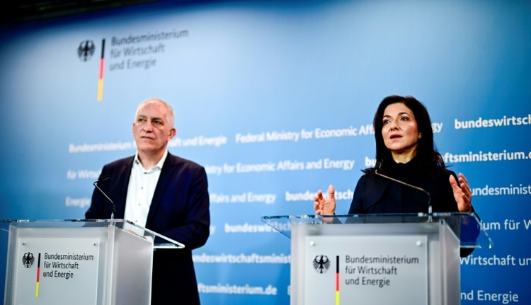 Reiche zu US-Russland-Sanktionen: 