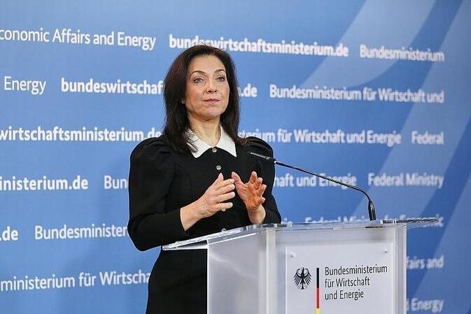 Reiche will Spritpreis-Maßnahmenpaket bis Anfang April abschließen