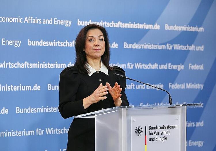 Reiche will Spritpreis-Maßnahmenpaket bis Anfang April abschließen