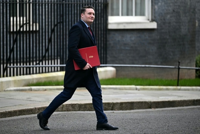 Meningitis-Ausbruch in England: Hunderte sollen vorbeugend Antibiotika einnehmen