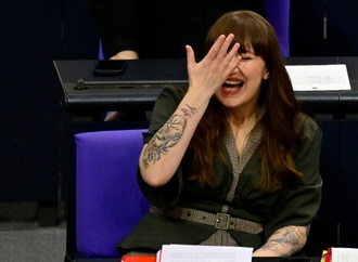 Debatte um Sondervermögen: Reichinnek attackiert Grüne